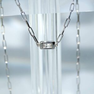 SX00513þCOLLIER BAGUETTE