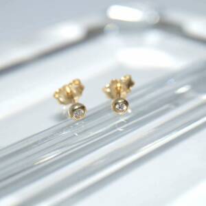 SX00934þBOUCLE MIMI BRILLANT DORE