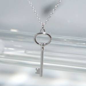 RI01066þCOLLIER CLÉF