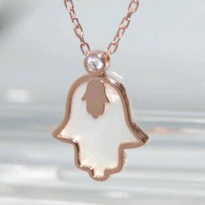 RI01085þCOLLIER MAIN FATMA NACRE ROSE 