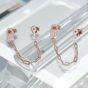 RI01138þBOUCLE CLE CADENA 2TROU ROSE
