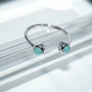 DV02550þBague Mini Gems Vert