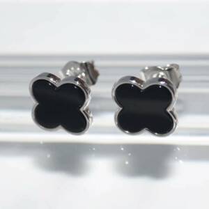 RI01571þBoucle Alhambra Onyx