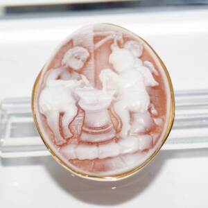 SL01488þBroche Grand Camee Dore Petits Anges