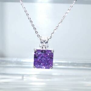 SL01526þCollier Carre Ice Lilla