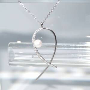 SL01527þCollier Poisson Pave Perle