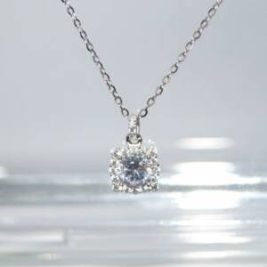 SL01567þCollier Brillant Pave