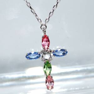 SX01184þCollier Croix Marquise Multicolore Swarovski