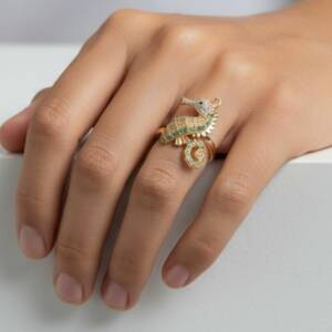 bague hippocampe dorée