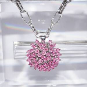 AR000828þCollier Pop Hérisson