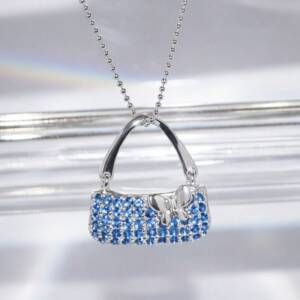 BR00828þCollier Sac Papillon