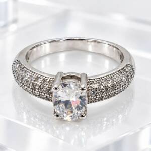 SN00038þBague Solitaire Éclat Royal